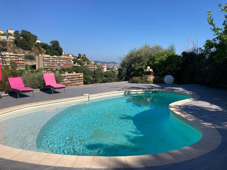 Avec Piscine Et Vue Magnifique Sur