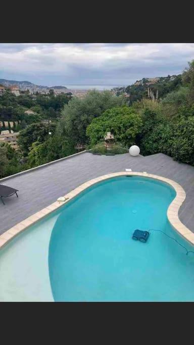 Avec Piscine Et Vue Magnifique Sur